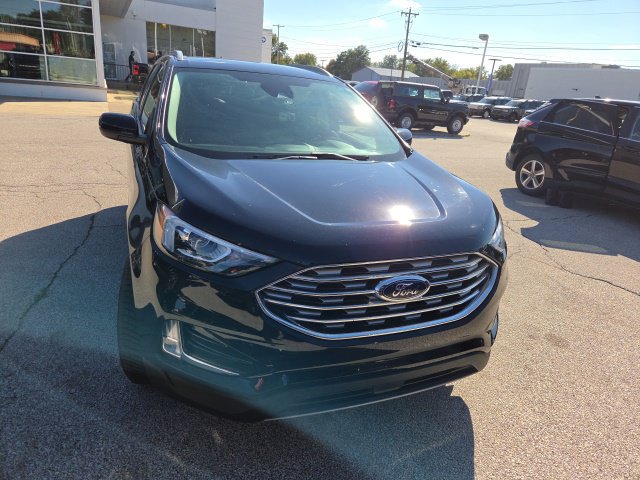 Used 2021 Ford Edge SEL w/ Convenience Package AWD/4WD image 4