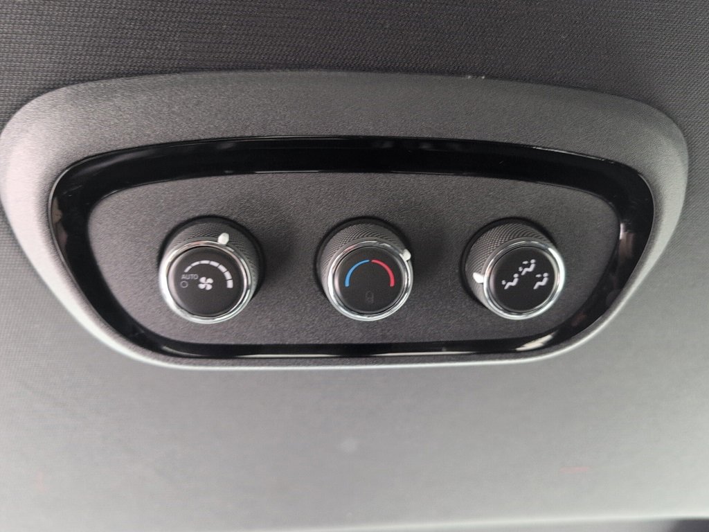 Used 2024 Dodge Durango GT image 23