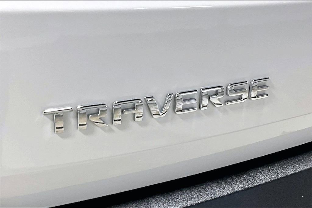 Used 2023 Chevrolet Traverse LT FWD image 40