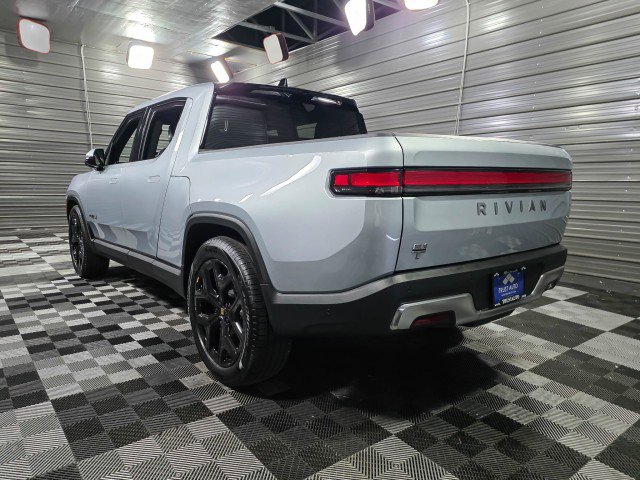 Used 2025 Rivian R1T Adventure image 7