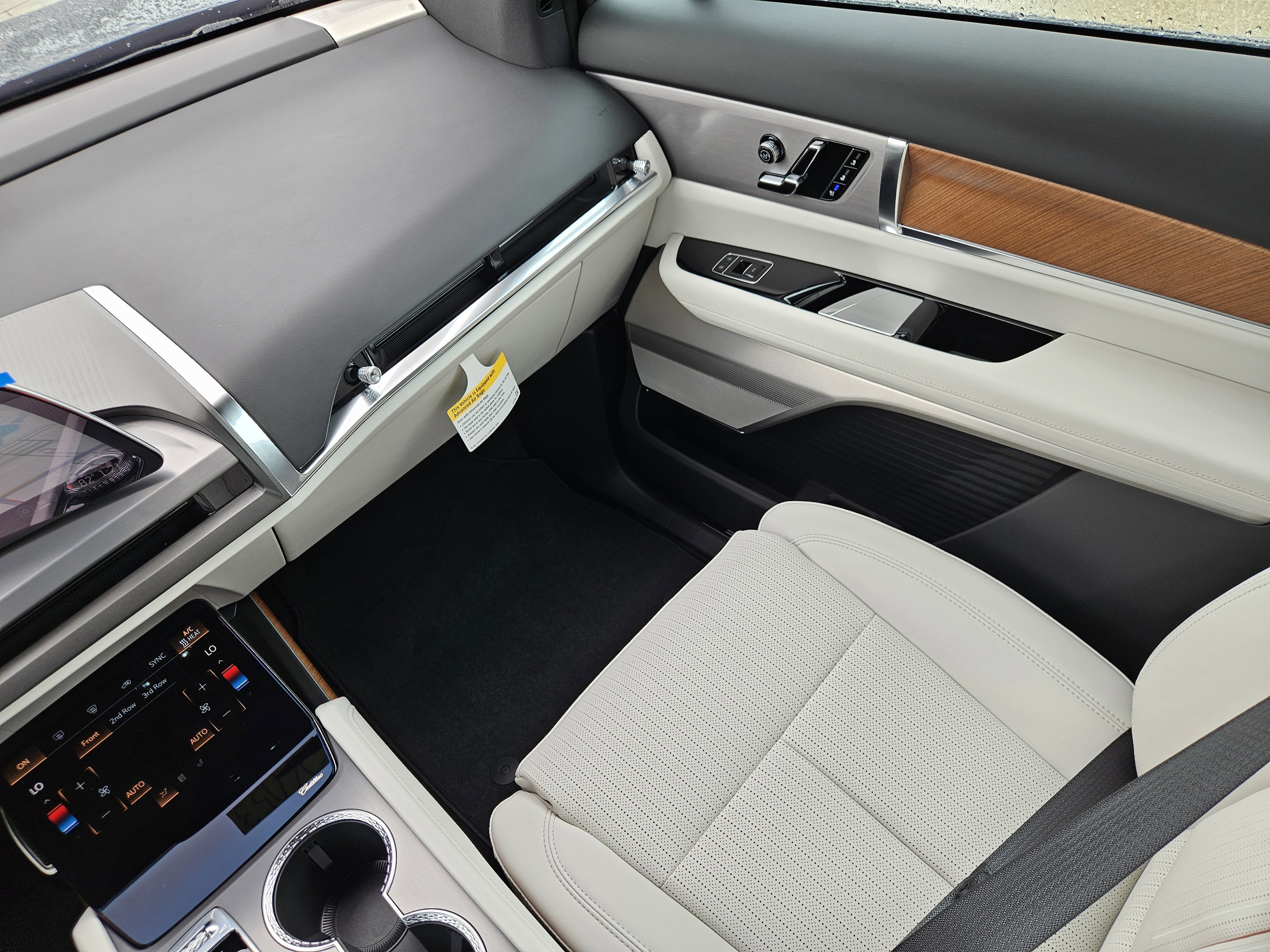 New 2026 Cadillac Vistiq Luxury image 19