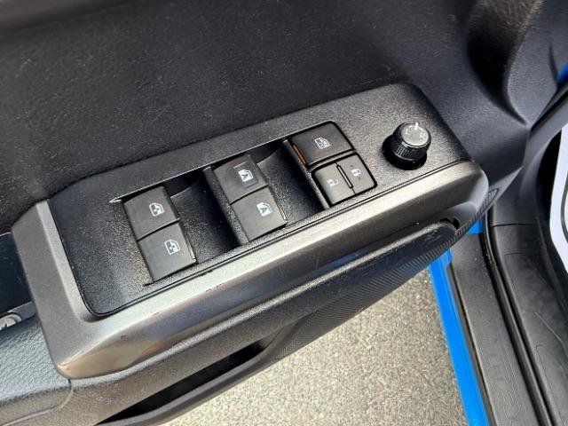 Used 2021 Toyota Tacoma TRD Off-Road w/ Blackout Package (TMS) AWD/4WD image 19