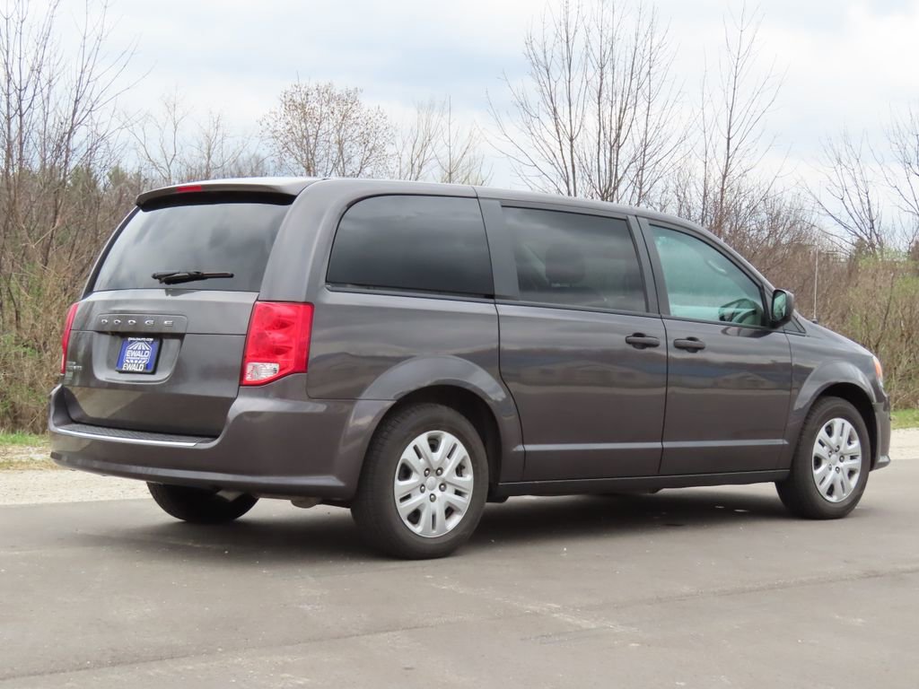 Certified 2020 Dodge Grand Caravan SE image 3