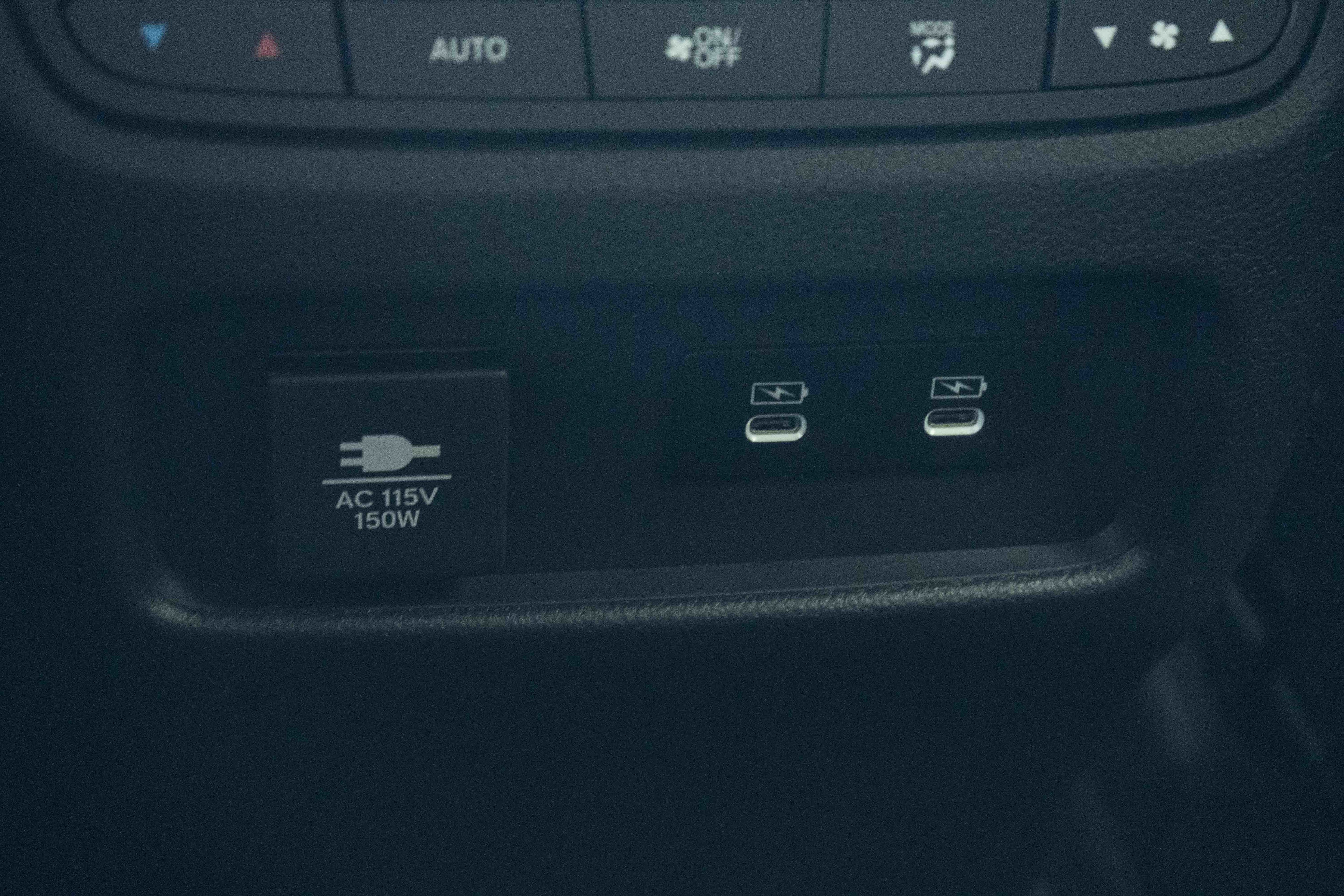 Used 2026 Honda Pilot Black Edition image 43