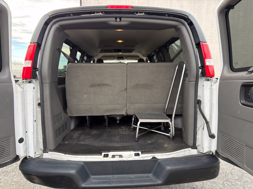 Used 2022 Chevrolet Express 2500 LS RWD image 17