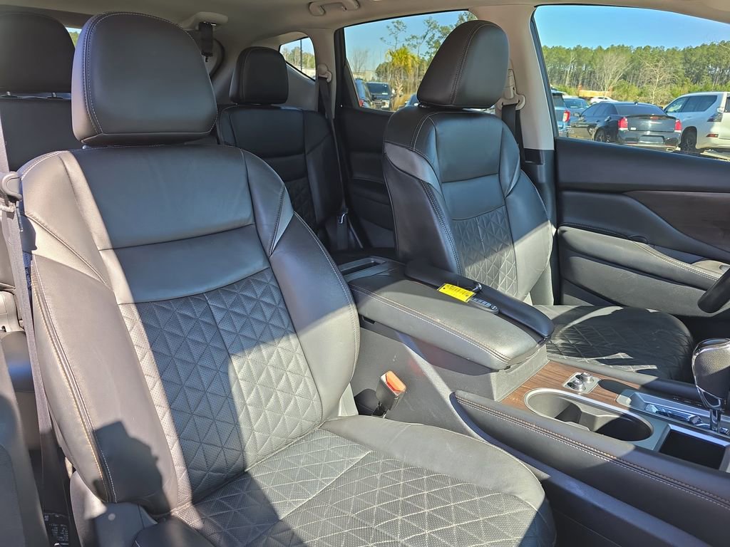 Used 2023 Nissan Murano Platinum w/ Cargo Package image 13