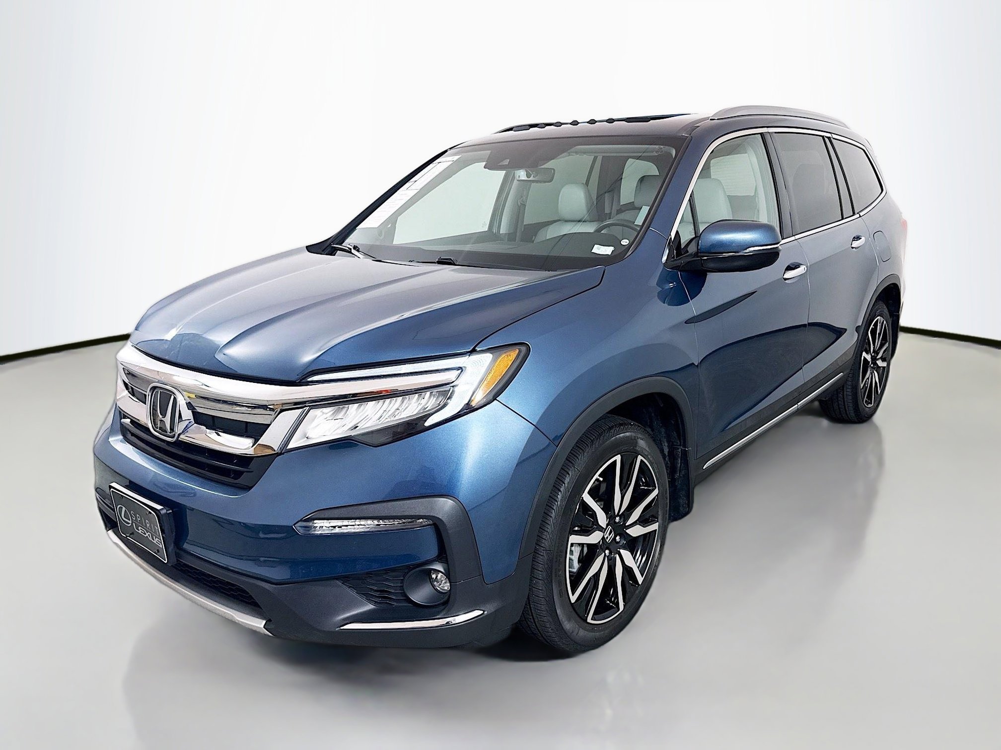 Used 2020 Honda Pilot Touring image 3