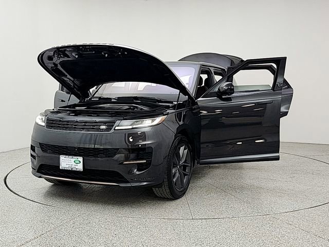 Certified 2023 Land Rover Range Rover Sport SE Dynamic image 9