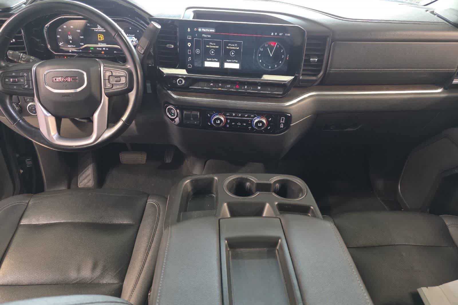 Used 2025 GMC Sierra 1500 SLT RWD image 4