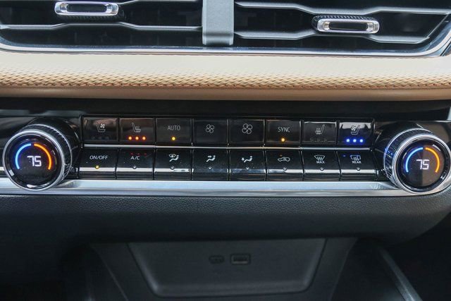 New 2026 Chevrolet Equinox ACTIV w/ Convenience Package III image 20