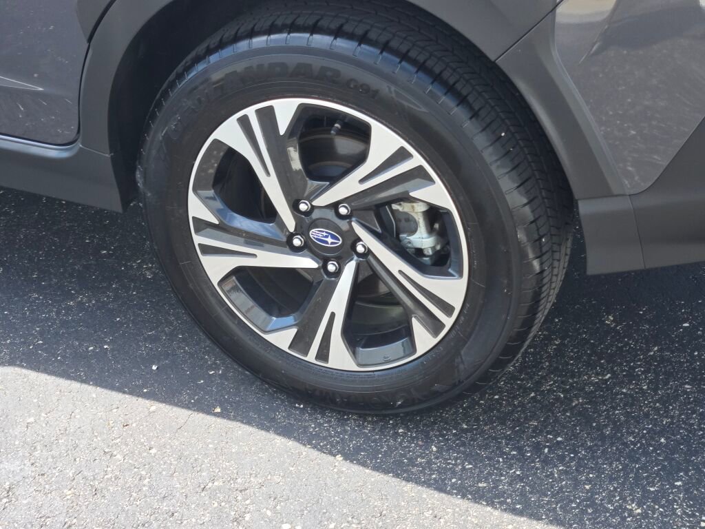 Certified 2025 Subaru Crosstrek 2.0i Premium AWD/4WD image 14