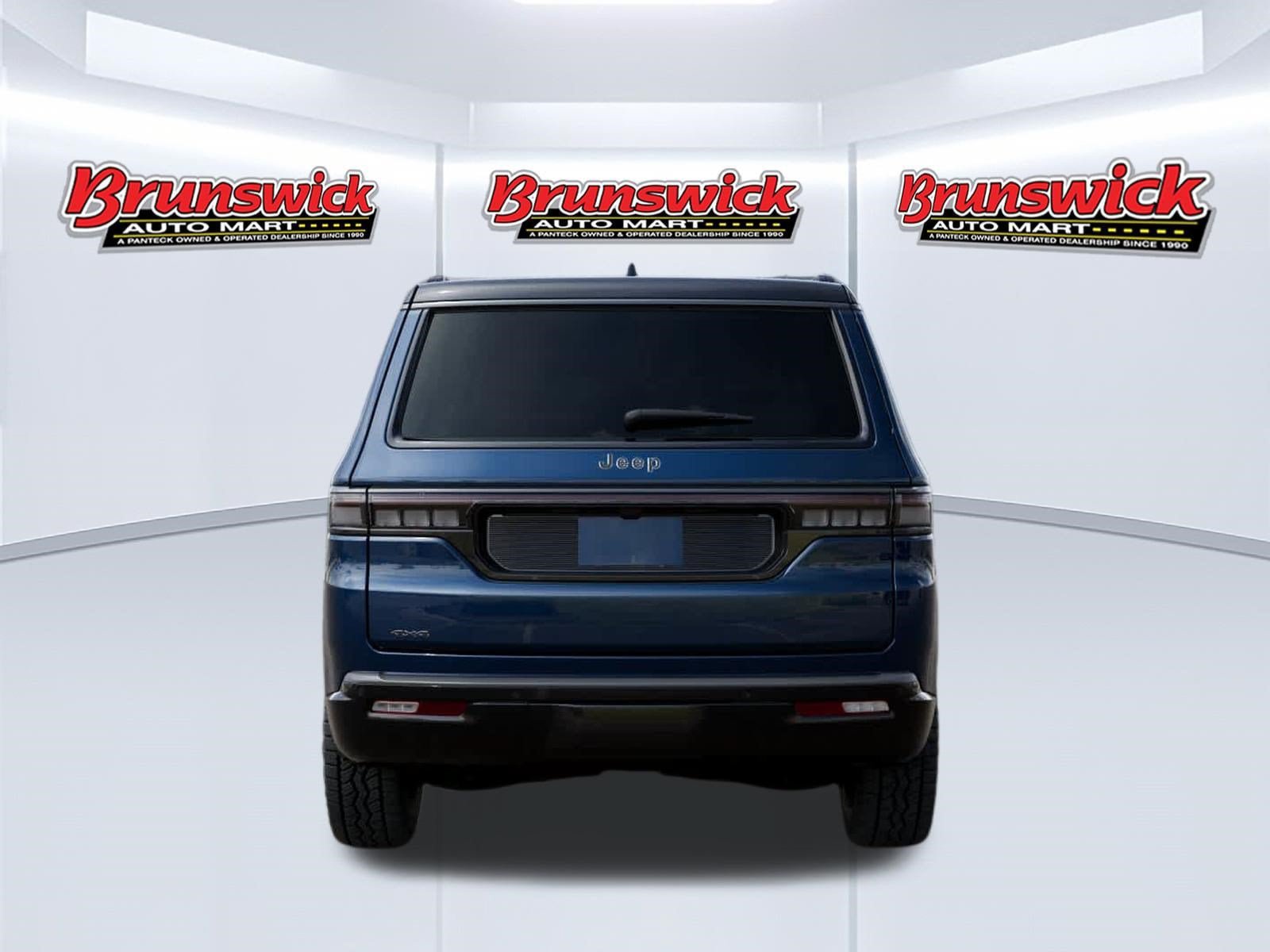 New 2026 Jeep Grand Wagoneer 4WD image 7