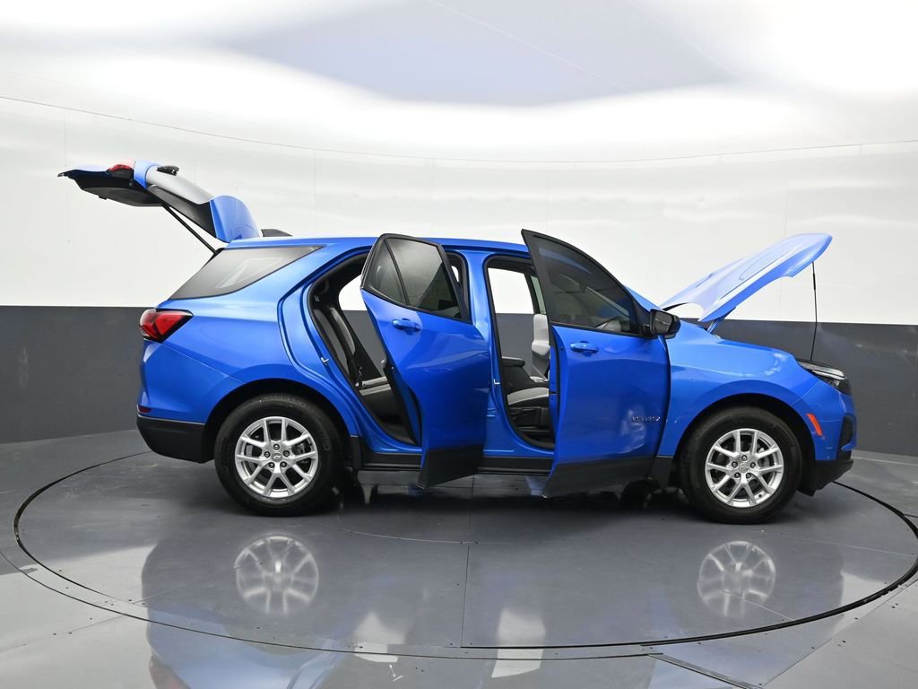 Used 2024 Chevrolet Equinox LS image 33