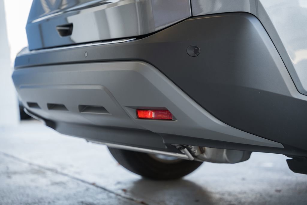 Used 2023 Nissan Rogue SV image 8