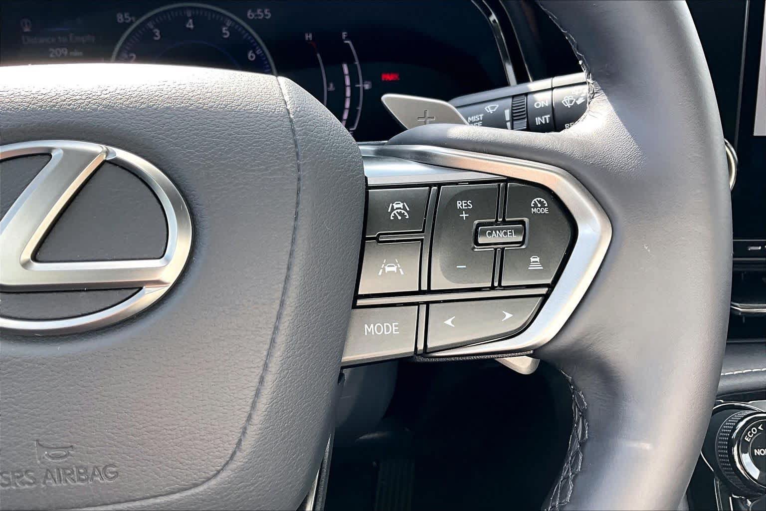 Used 2025 Lexus NX 250 FWD image 24