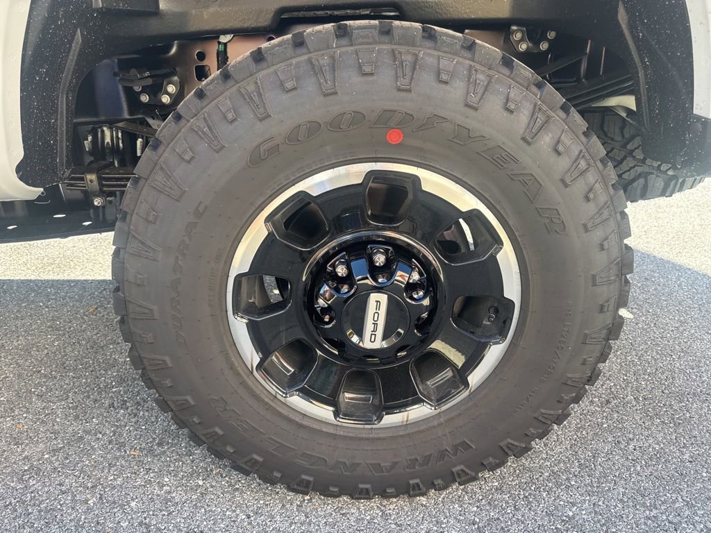 New 2026 Ford F350 Platinum w/ Tremor Off-Road Package image 11