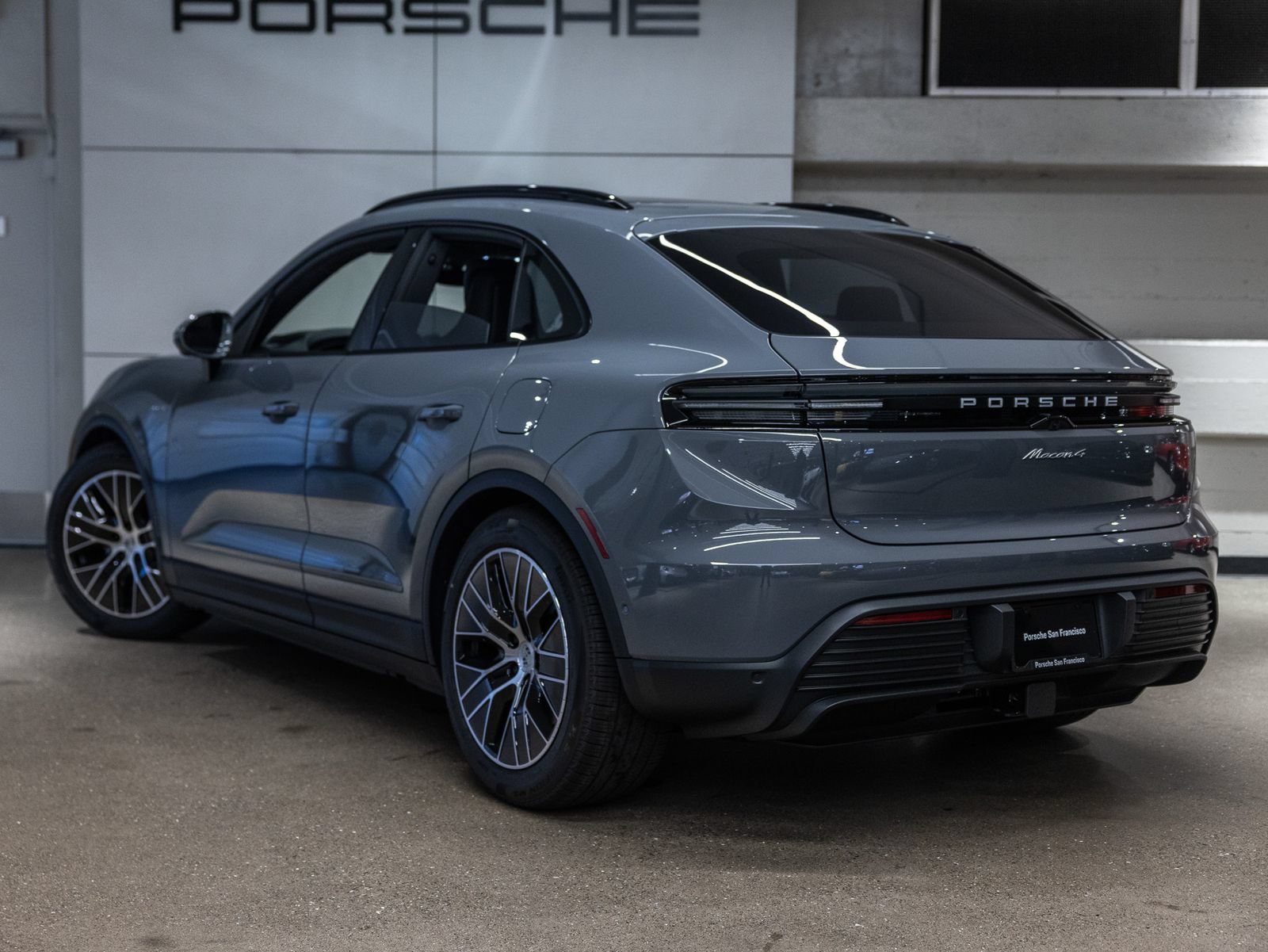 New 2026 Porsche Macan 4 Electric AWD/4WD image 3