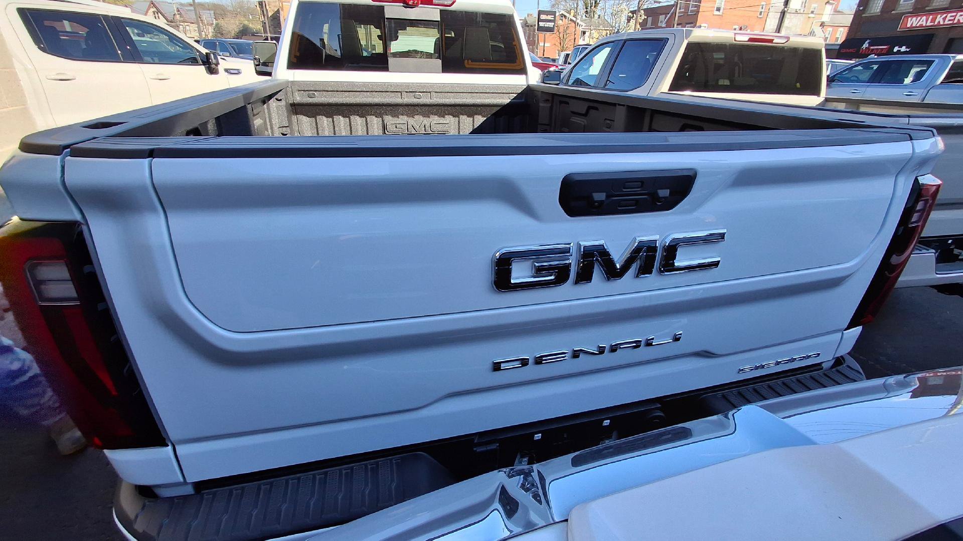 New 2026 GMC Sierra 3500 Denali Ultimate AWD/4WD image 5