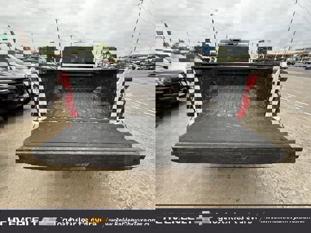 Used 2024 Chevrolet Silverado 2500 LT AWD/4WD image 33