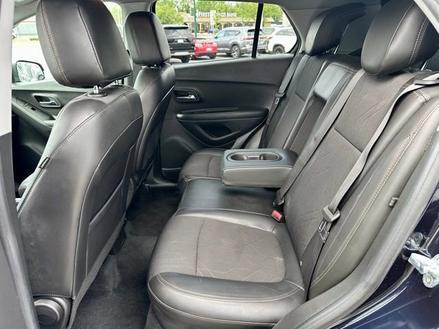 Used 2021 Chevrolet Trax LT FWD image 16