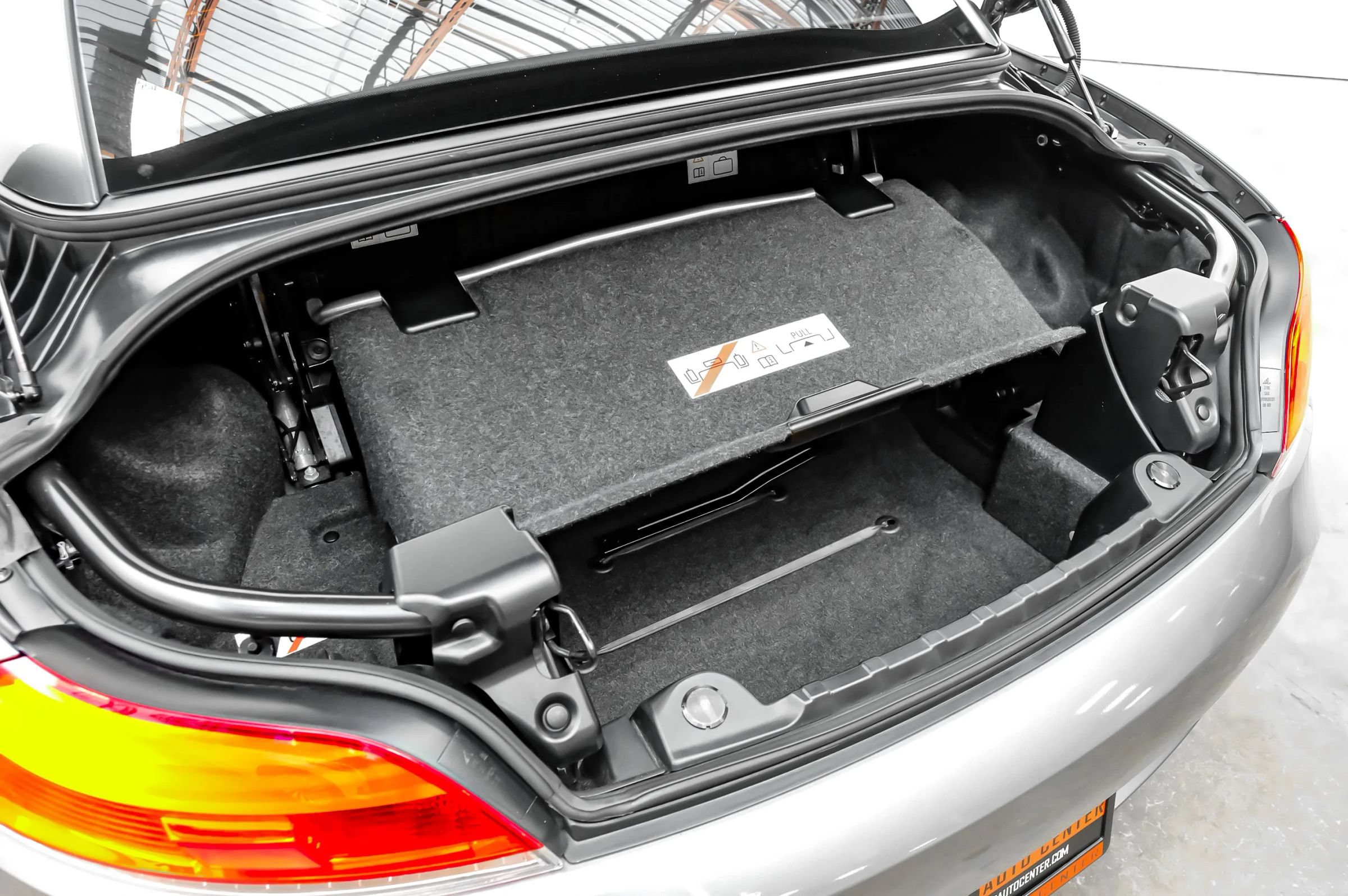 Used 2010 BMW Z4 sDrive30i RWD image 39