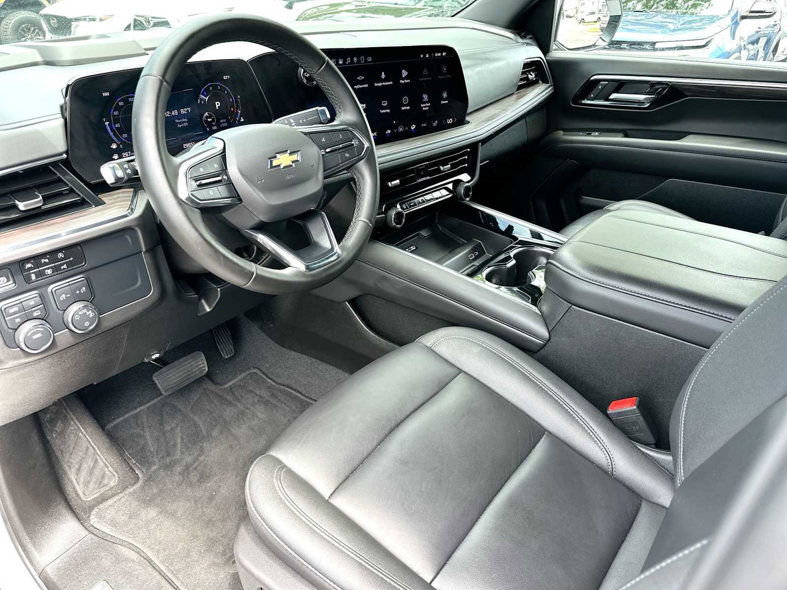 Used 2025 Chevrolet Tahoe LT AWD/4WD image 18