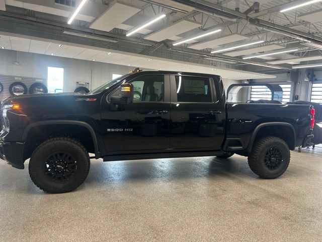 New 2026 Chevrolet Silverado 2500 ZR2 AWD/4WD image 9