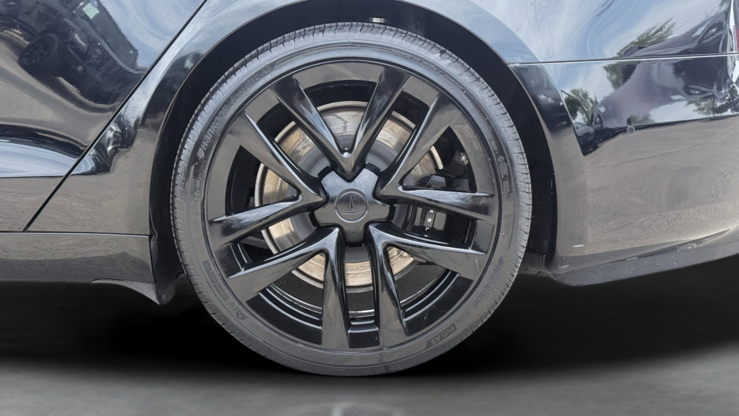 Used 2023 Tesla Model S Plaid AWD/4WD image 10