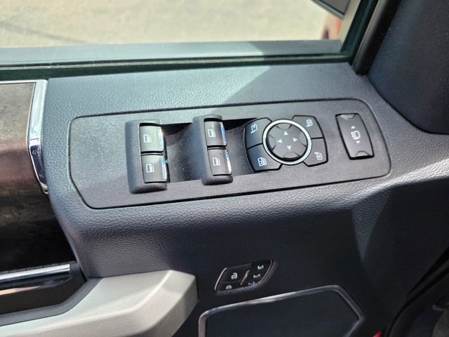 Used 2022 Ford F350 Lariat w/ Lariat Ultimate Package AWD/4WD image 17