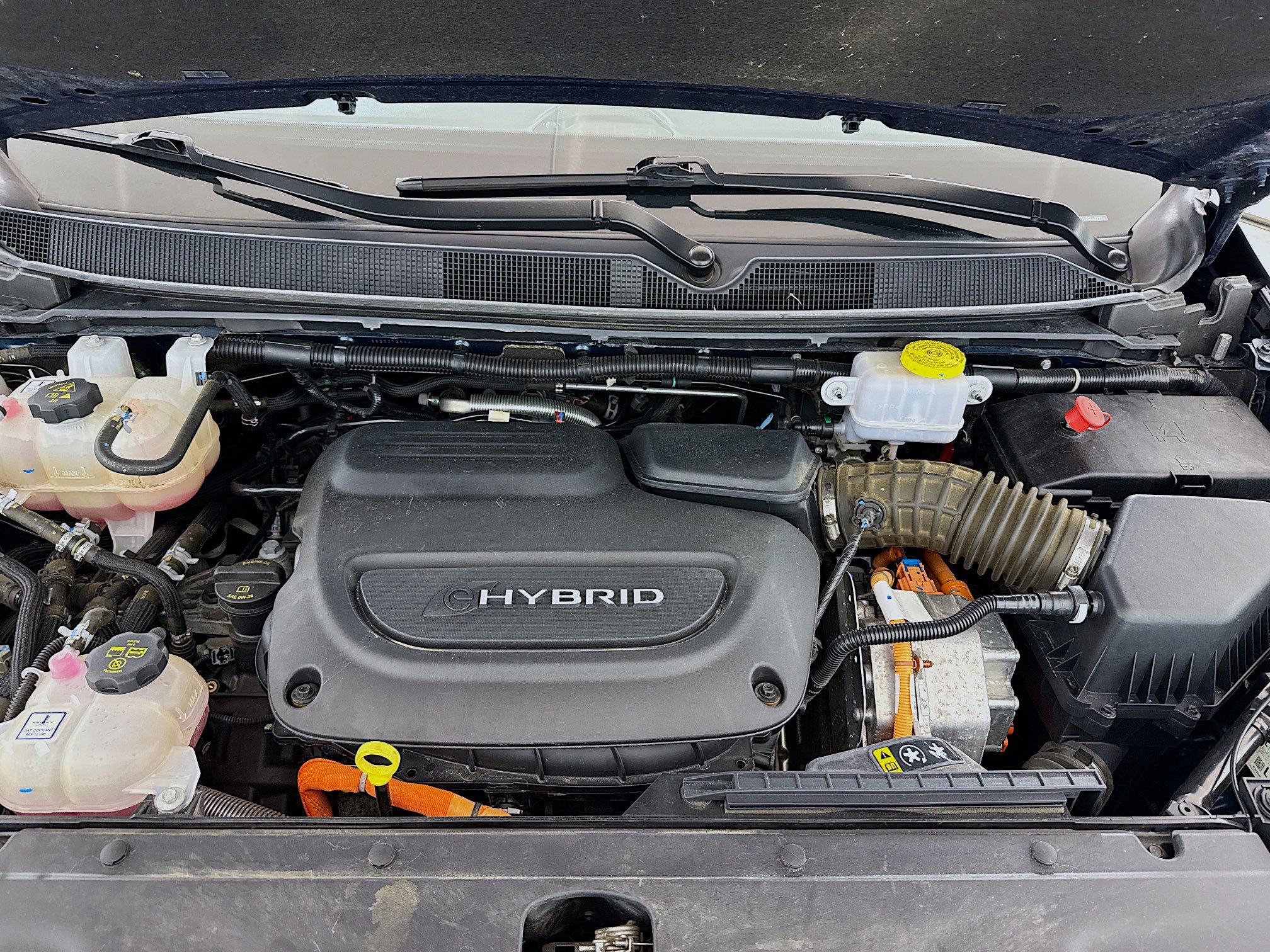 Used 2024 Chrysler Pacifica Premium FWD image 30