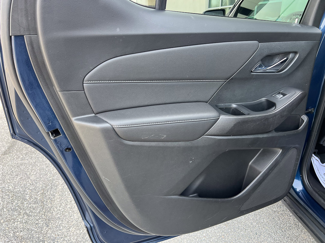 Used 2023 Chevrolet Traverse LT image 26