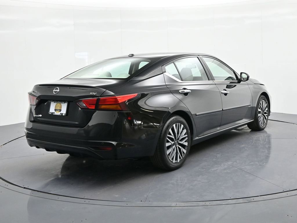 Used 2024 Nissan Altima 2.5 SV image 6