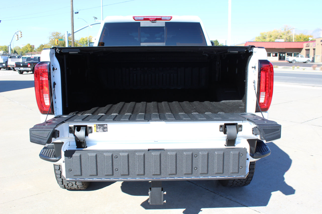 Used 2022 GMC Sierra 3500 Denali w/ Denali Ultimate Package image 47