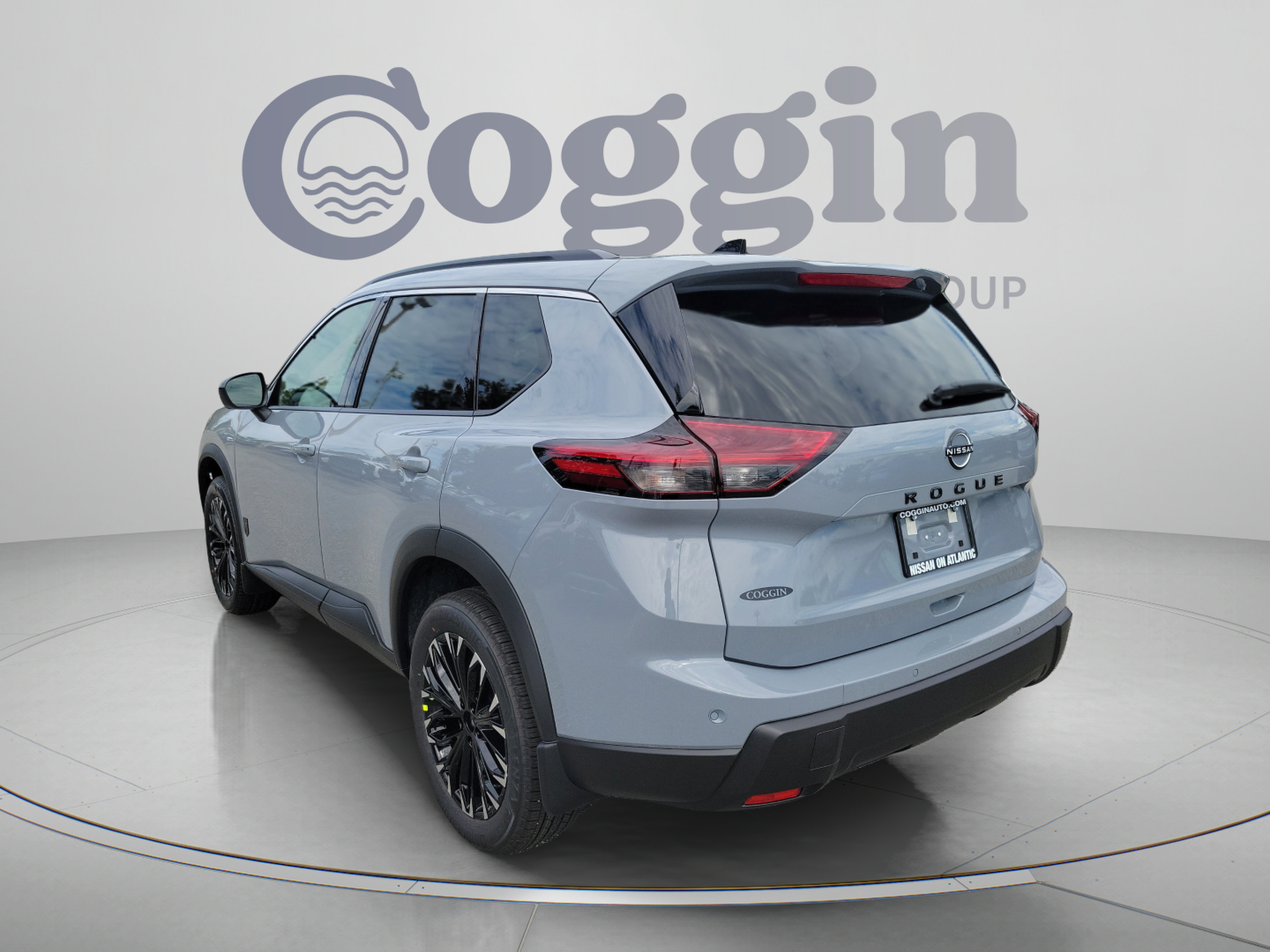 New 2026 Nissan Rogue Dark Armor FWD image 3