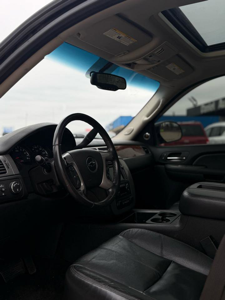 Used 2009 Chevrolet Avalanche LT image 6