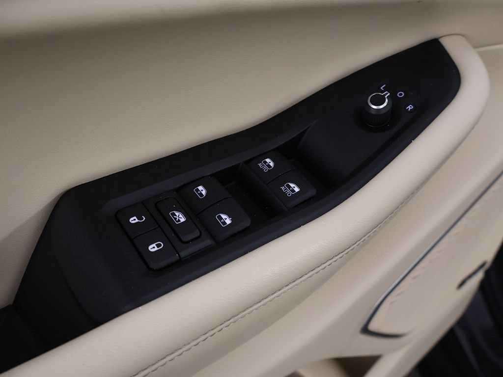 Used 2021 Jeep Grand Cherokee L Limited AWD/4WD image 44