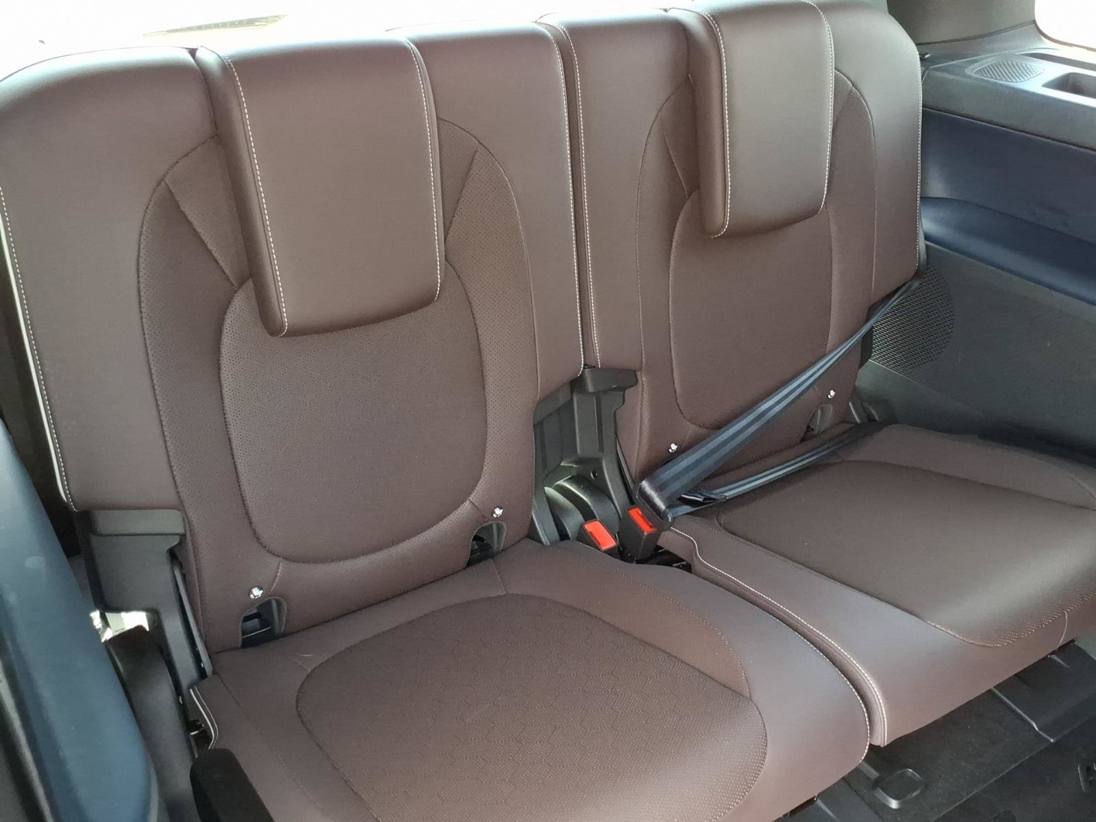 Certified 2025 Volkswagen ID. Buzz Pro S RWD image 14