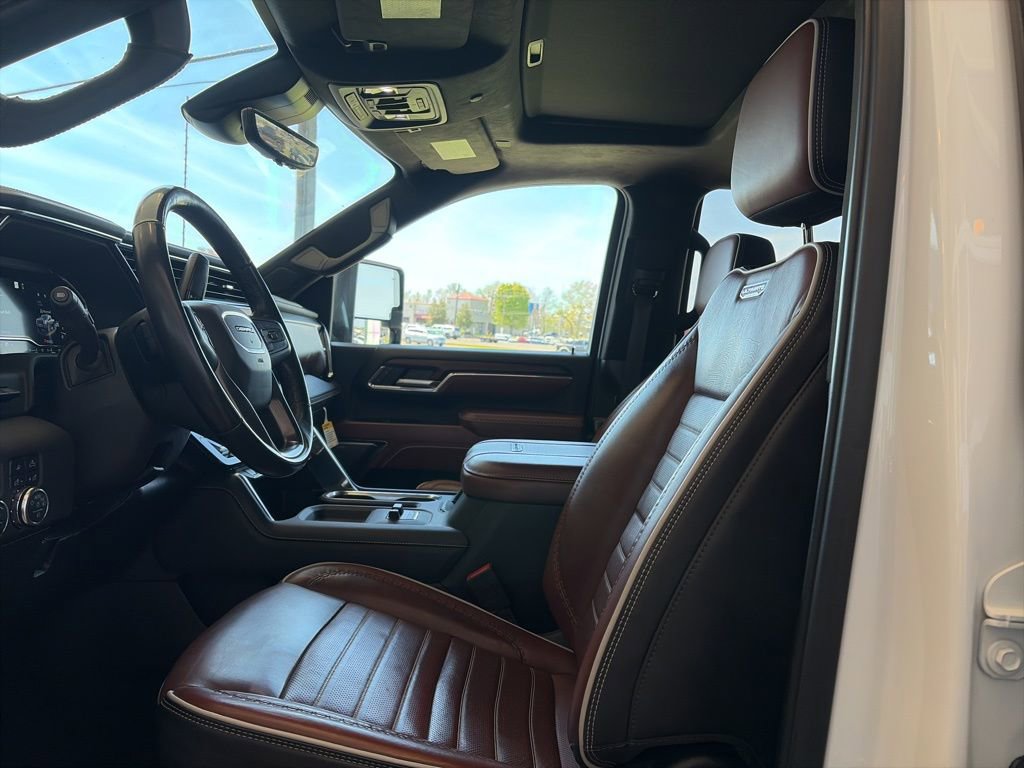 Used 2024 GMC Sierra 2500 Denali Ultimate image 12
