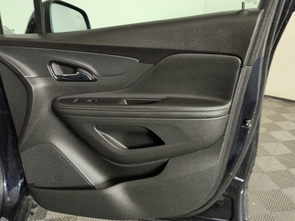 Certified 2022 Buick Encore Preferred w/ Safety Package AWD/4WD image 35