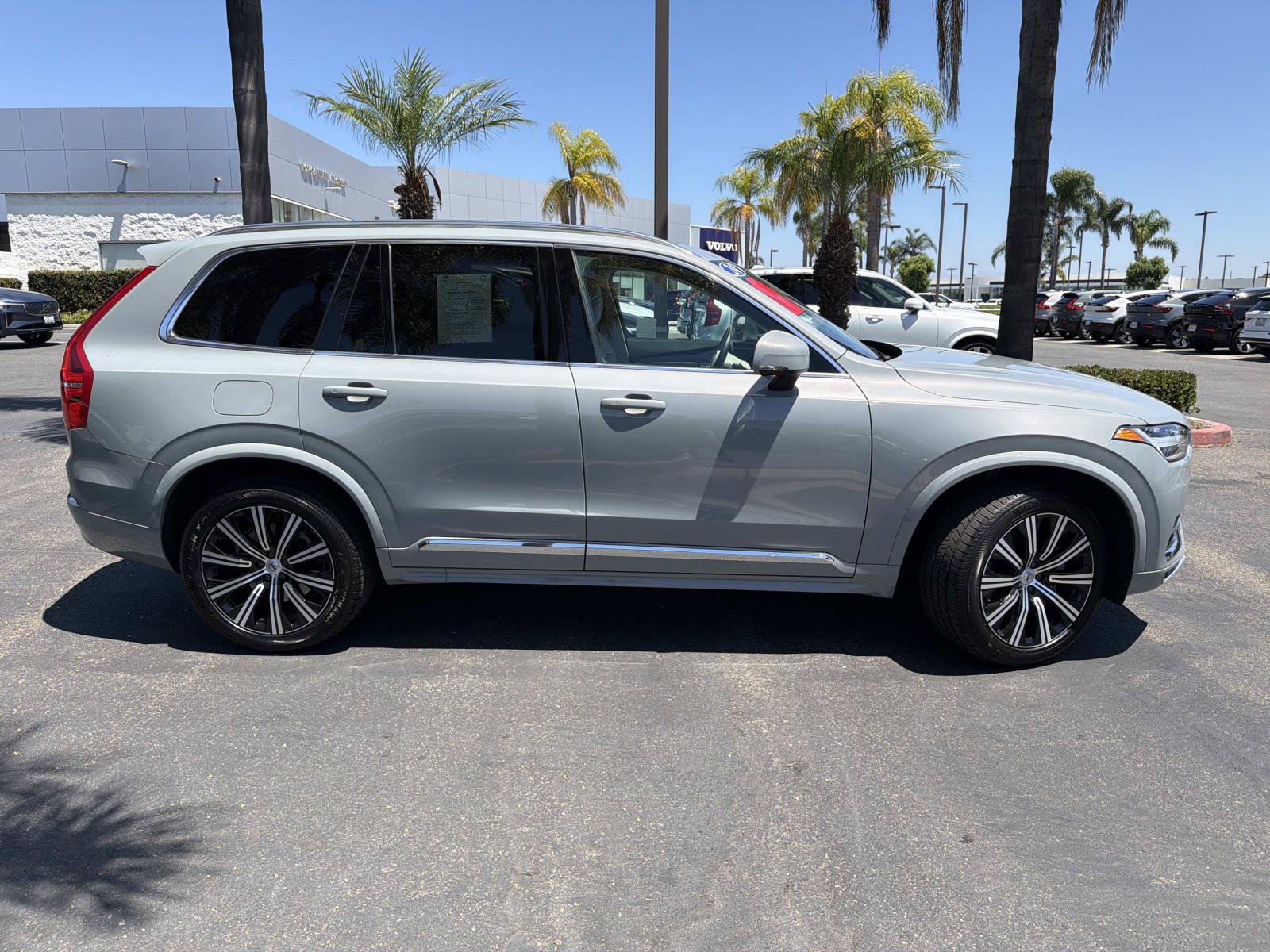Certified 2024 Volvo XC90 B5 Core w/ Climate Package AWD/4WD image 4