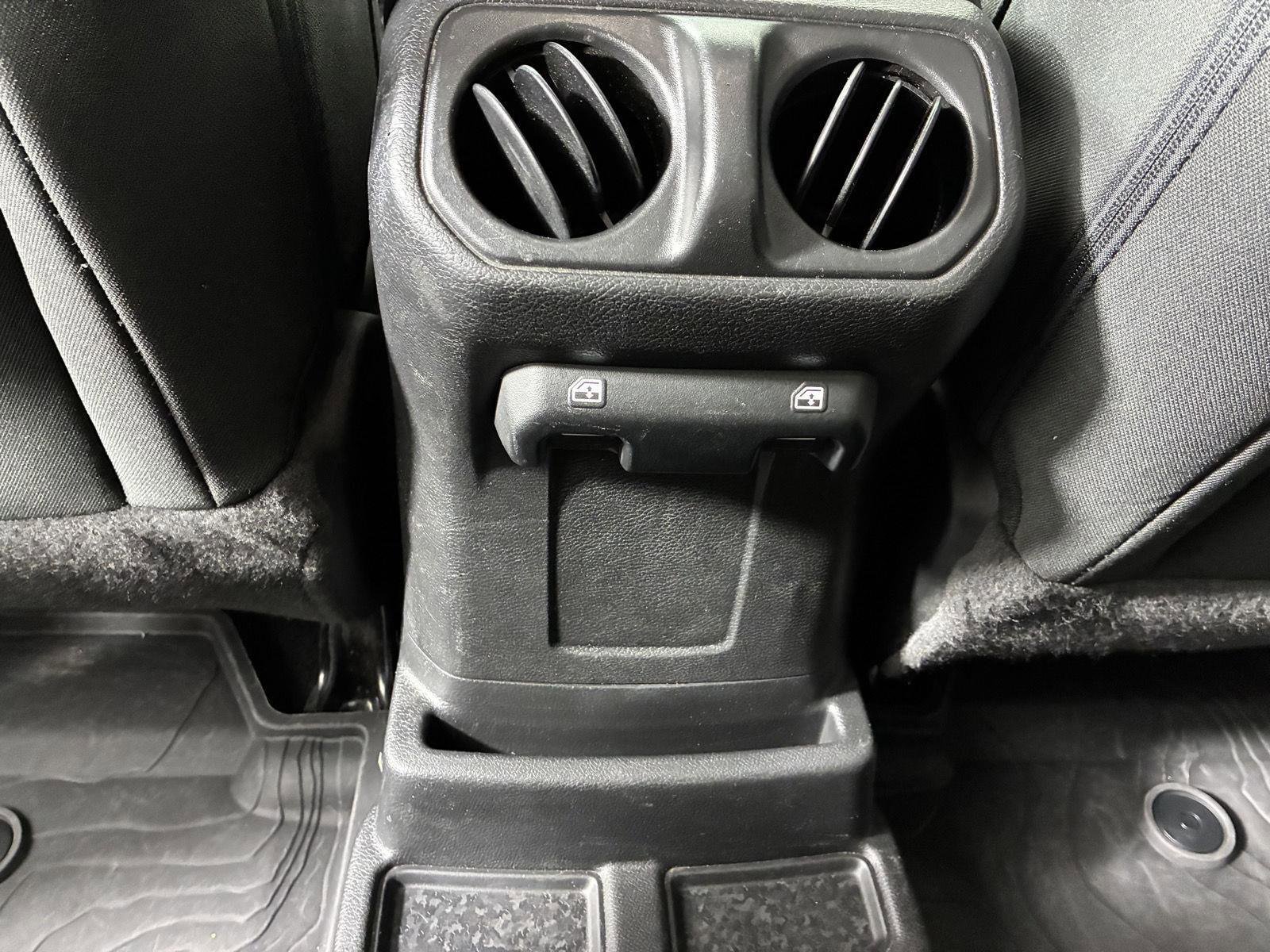 Used 2023 Jeep Wrangler Unlimited w/ Cold Weather Group AWD/4WD image 24