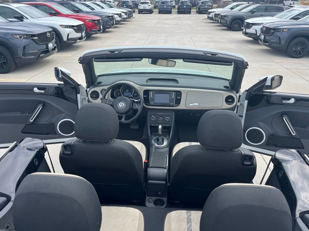 Used 2018 Volkswagen Beetle 2.0T Coast image 17
