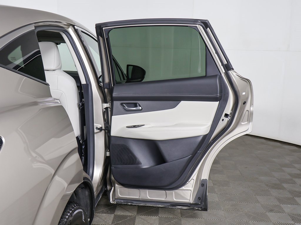 Used 2025 Nissan Murano SL image 25