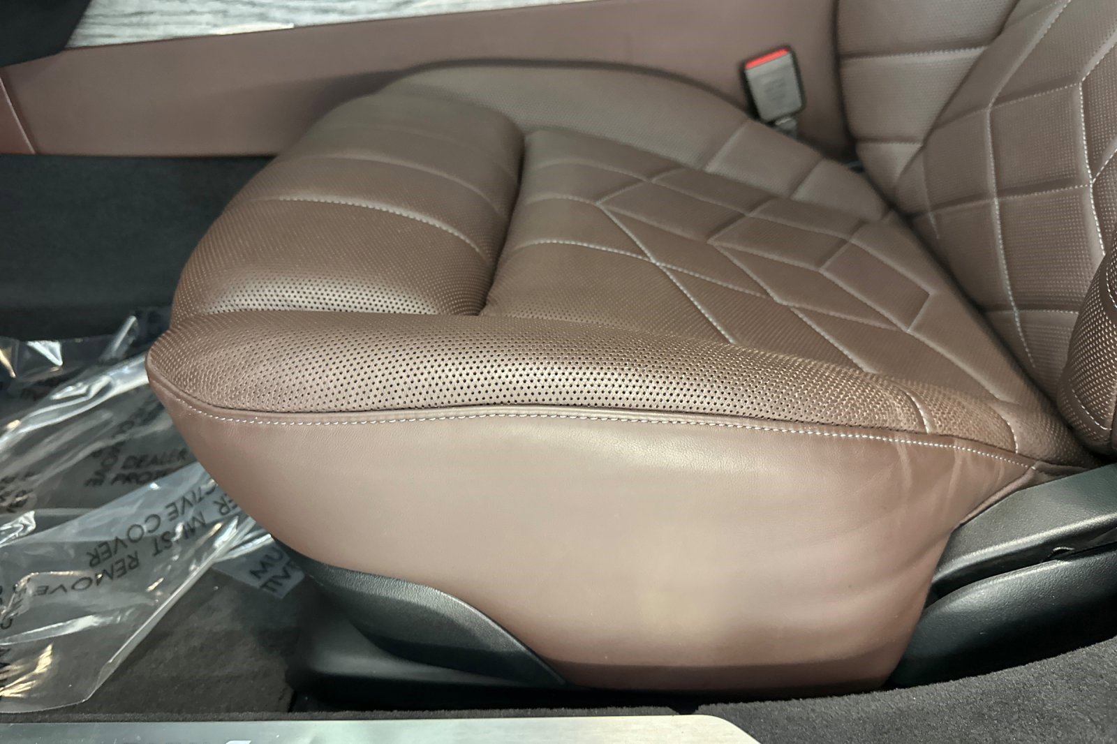 Certified 2023 BMW i7 xDrive60 AWD/4WD image 14