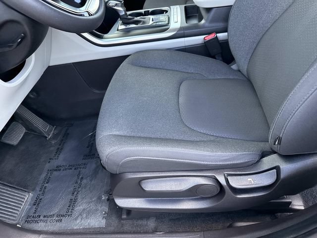 Used 2023 Kia Carnival LX FWD image 15