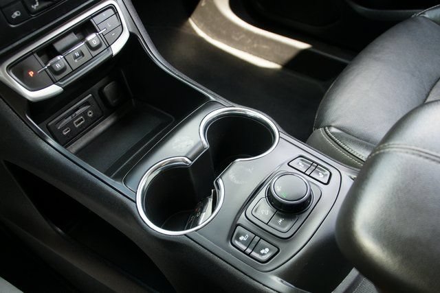 Used 2023 GMC Terrain SLT FWD image 22