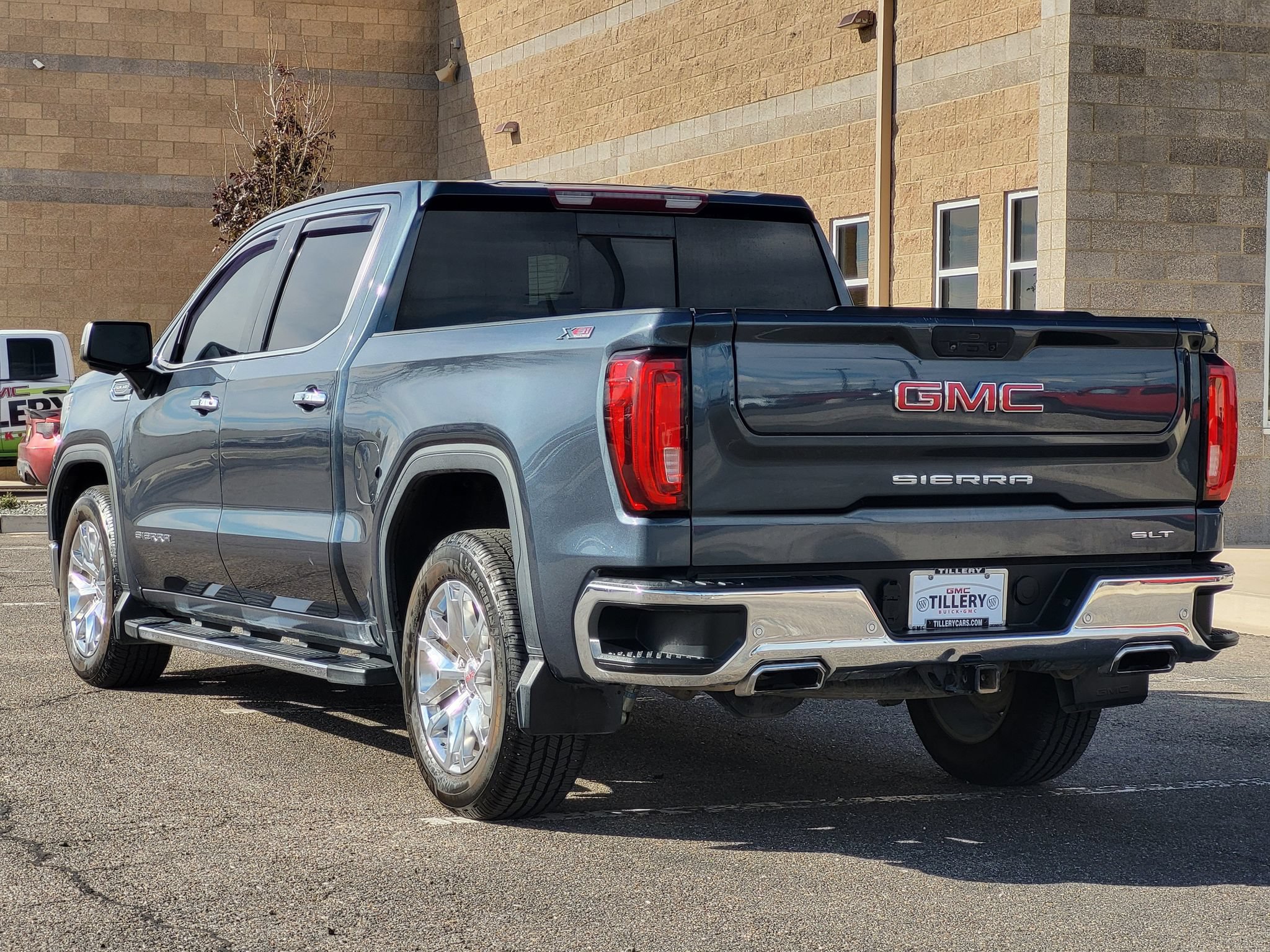 Used 2019 GMC Sierra 1500 SLT w/ SLT Premium Plus Package AWD/4WD image 5