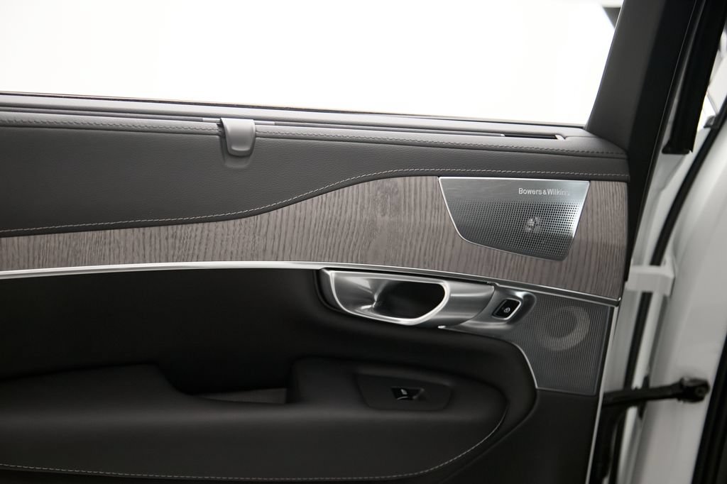 Certified 2024 Volvo XC90 B6 Ultimate AWD/4WD image 20