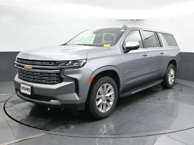 Used 2023 Chevrolet Suburban Premier AWD/4WD image 7