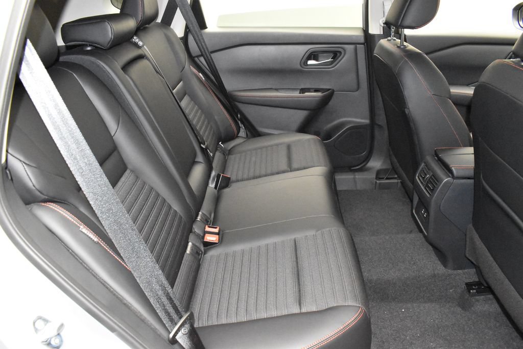New 2026 Nissan Rogue SV AWD/4WD image 29